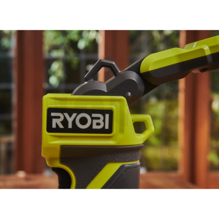 RYOBI RSL18-0 18V ONE+ akumulátorové tyčové světlo 5133006430