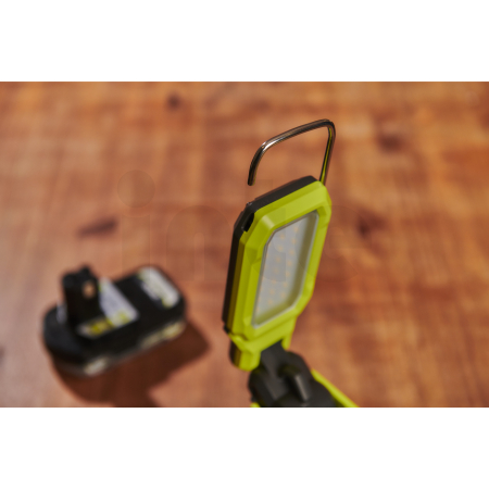 RYOBI RSL18-0 18V ONE+ akumulátorové tyčové světlo 5133006430