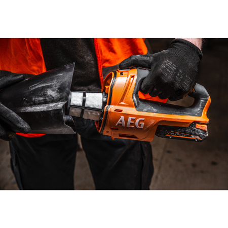 RYOBI BHSS 18C 18V Ruční vysavač 4935480540
