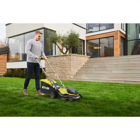 RYOBI RY18LMX37A 18V Akumulátorová sekačka na trávu, šířka záběru 37cm (1x5.0Ah) 5133004582