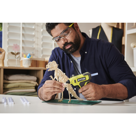 RYOBI RGLU4 USB Lithium™ tavná pistole 5133006714