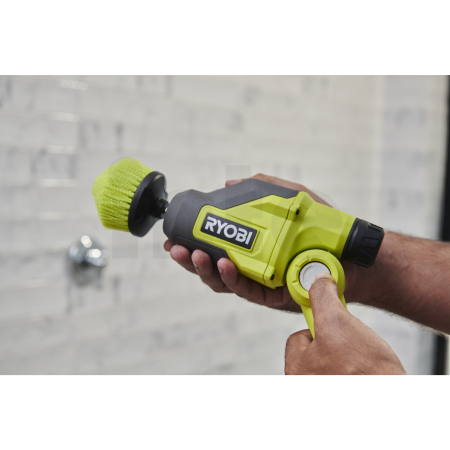 RYOBI RTS4 USB Lithium™ teleskopický kartáč 5133006689