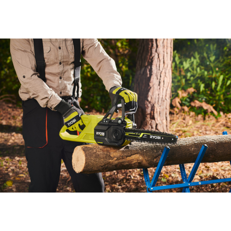 RYOBI RY18CSX30A 18V HP bezuhlíková akumulátorová řetězová pila WHISPER™, délka lišty 30cm (1x 4.0Ah) 5133005975