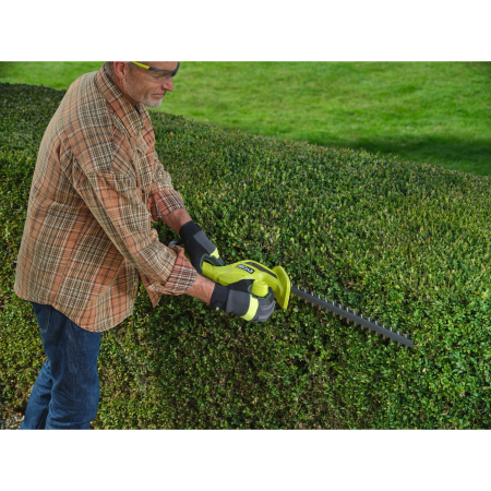 RYOBI RY18HT40B-0 18V ONE+ akumulátorový plotostřih, délka lišty 40 cm 5133006891