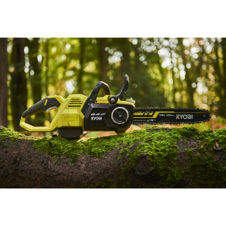 RYOBI RY36CSX35A 36V Bezuhlíková akumulátorová řetězová pila 35cm 5133004595