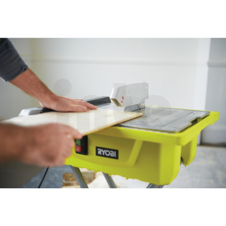 RYOBI WS721 500W Řezačka na mokré řezání obkladů a dlažeb, 178mm kotouč 5133002020
