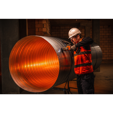 RYOBI BUS 18SBL 18V Subkompaktní bezuhlíková šavlová pila 4935479662