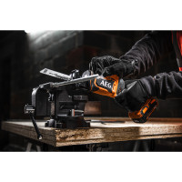 RYOBI BUS 18SBL 18V Subkompaktní bezuhlíková šavlová pila 4935479662