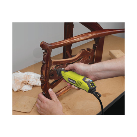 RYOBI EHT150 150W Přímá bruska se 115ks příslušenství 5133000754