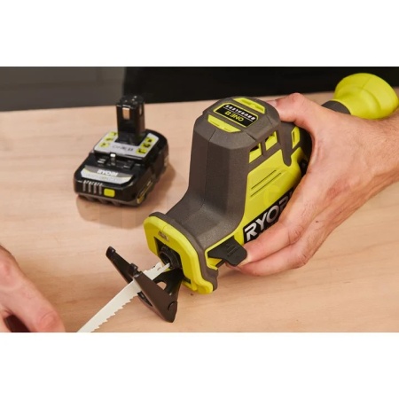 RYOBI RRS18CBL-0 18V ONE+ bezuhlíková kompaktní šavlová pila 5133006498