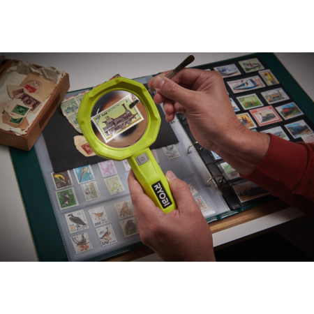 RYOBI RML4-120G 4V Akumulátorové zvětšovací světlo USB Lithium (1 x 2,0Ah) 5133006229