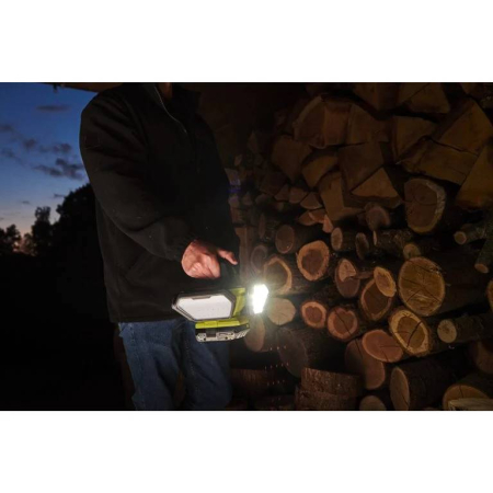 RYOBI R18L360-0 18V ONE + 360° panelové světlo 5133006429