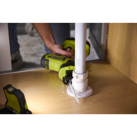 RYOBI R18RSC 18V ONE+™ šavlová pila (1 x 2,0 Ah) 5133006951