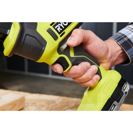 RYOBI R18RSC 18V ONE+™ šavlová pila (1 x 2,0 Ah) 5133006951