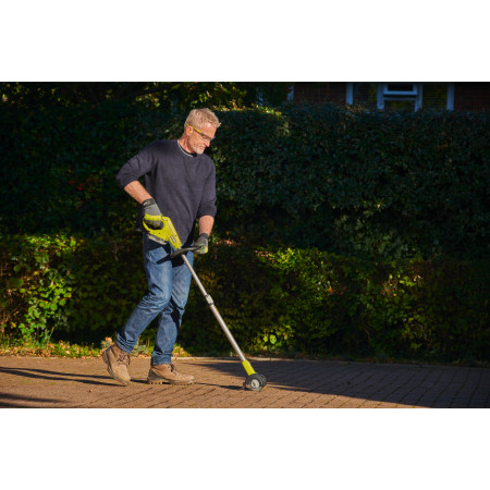 RYOBI RY18PCC 18V ONE+™ akumulátrový patio čistič (1 x 2,0 Ah) 5133006786