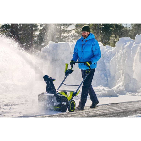 RYOBI RY36STX53B-160 MAX POWER Bezuhlíková sněhová fréza, šířka záběru 53cm (1x6.0Ah) 5133006816