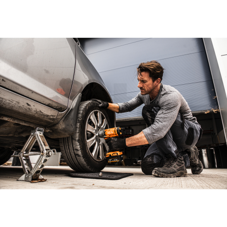 RYOBI BSS 18C12ZC 18V Rázový utahovák 4935481078