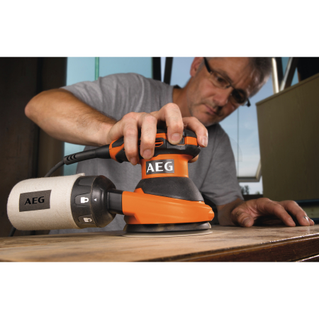 RYOBI EX 125 ES Excentrická bruska 4935416100