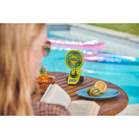 RYOBI RCF4-120G 4V Akumulátorový ventilátor s klipsem USB Lithium (1x 2,0Ah) 5133006143