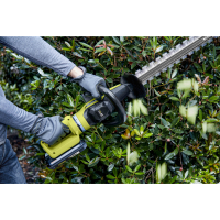 RYOBI RY36HTX65A Bezuhlíkový akumulátorový plotostřih MAX POWER, délka lišty 65cm (1x2.0Ah) 5133005124