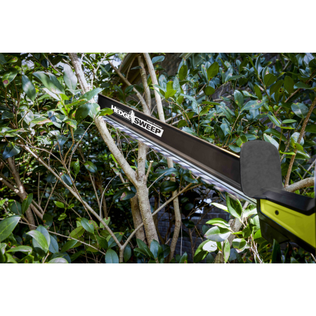 RYOBI RY36HTX65A Bezuhlíkový akumulátorový plotostřih MAX POWER, délka lišty 65cm (1x2.0Ah) 5133005124
