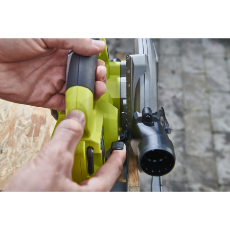 RYOBI RCS18BL 18V ONE+ bezuhlíková akumulátorová okružní pila 5133006496