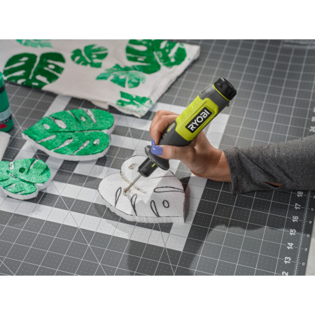 RYOBI RHC4 4V Akumulátorová sada na řezání do polystyrénu a pěny USB Lithium 5133006182