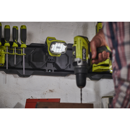 RYOBI RLC4 4V Akumulátorové světlo s klipsem USB LITHIUM™ 5133006312
