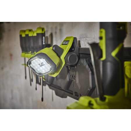 RYOBI RLC4 4V Akumulátorové světlo s klipsem USB LITHIUM™ 5133006312